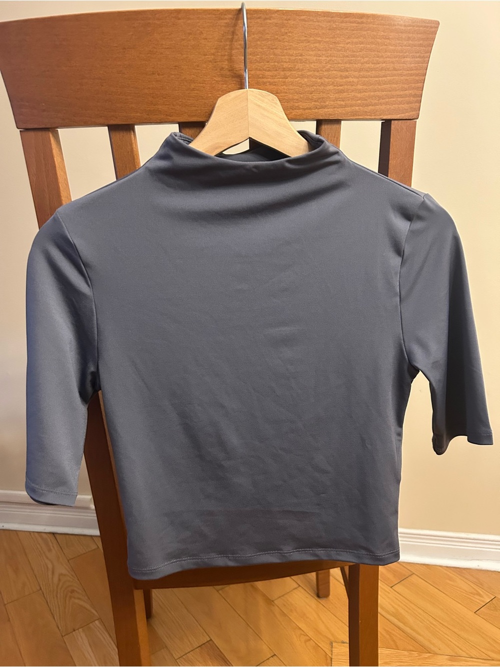 🌹5 for $50🌹H&M Slate Gray Mock Neck Short Sleeve Top